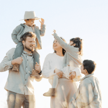 Katie Lamb – Master the Light and Airy Style